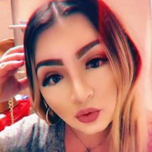 Meet your Posher, Raquel